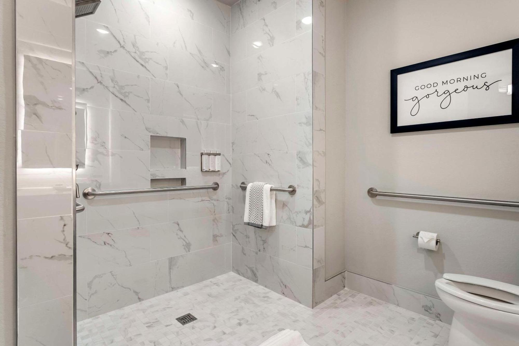 Cambria Hotel Austin Uptown Near The Domain Ngoại thất bức ảnh