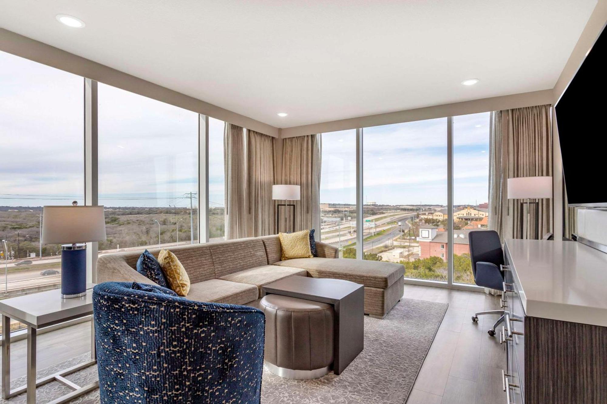 Cambria Hotel Austin Uptown Near The Domain Ngoại thất bức ảnh