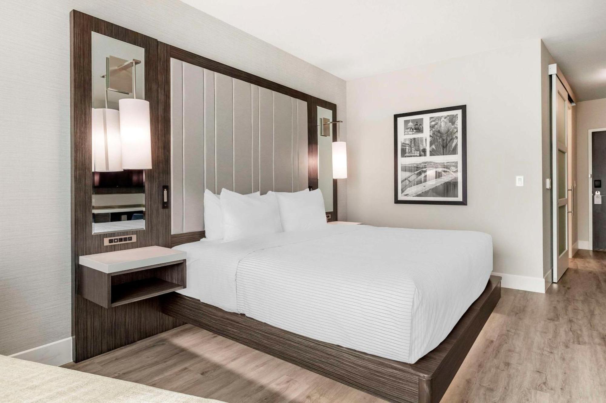 Cambria Hotel Austin Uptown Near The Domain Ngoại thất bức ảnh