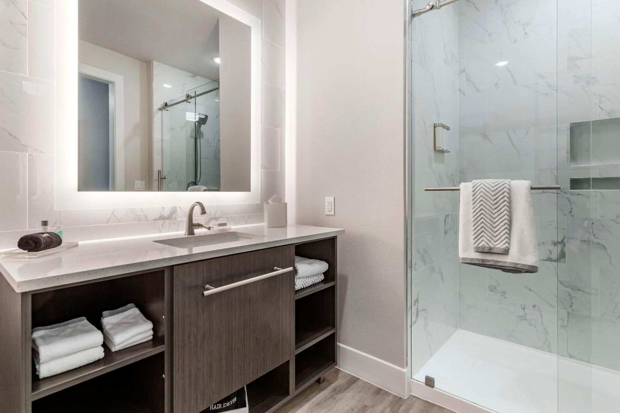 Cambria Hotel Austin Uptown Near The Domain Ngoại thất bức ảnh