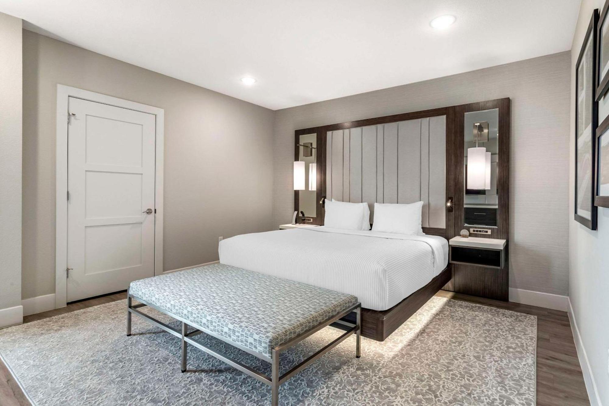 Cambria Hotel Austin Uptown Near The Domain Ngoại thất bức ảnh